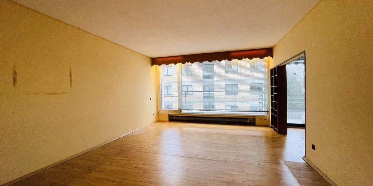Etagenwohnung Düsseldorf Eller - 3 Zimmer, 90 m&sup2;, 329.000&euro; | Angebot:25738217