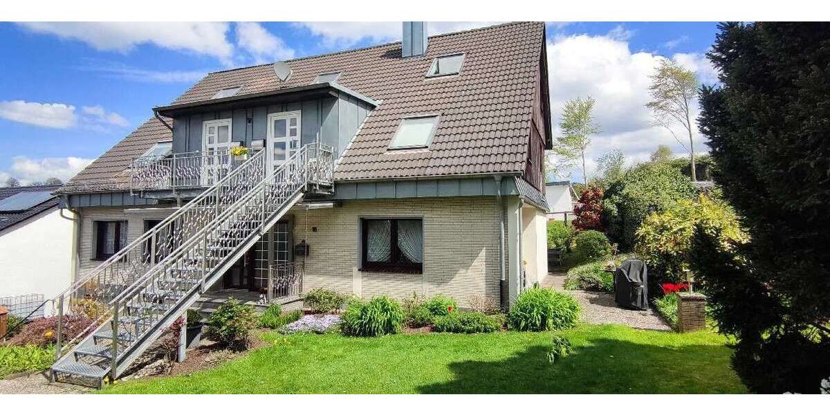 Einfamilienhaus Solingen Mitte - 9 Zimmer, 272 m&sup2;, 599.000&euro; | Angebot:25567384