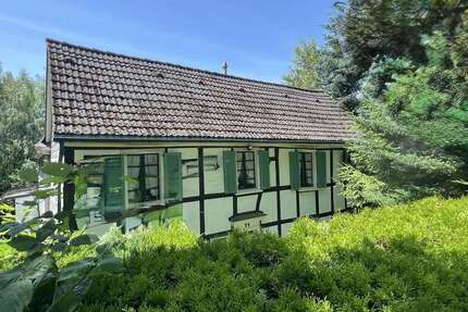 Haus Solingen Burg - 9 Zimmer, 174 m&sup2;, 1.000&euro; | Angebot:27226170