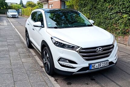 Hyundai TUCSON 144.000 km 16.490 &euro; Kaarst 41564