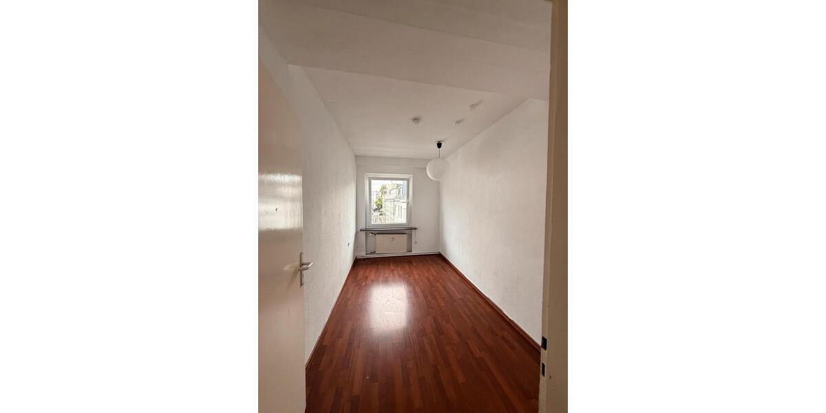 Etagenwohnung Essen Stadtkern - 3 Zimmer, 110 m&sup2;, 1.250&euro; | Angebot:27540783