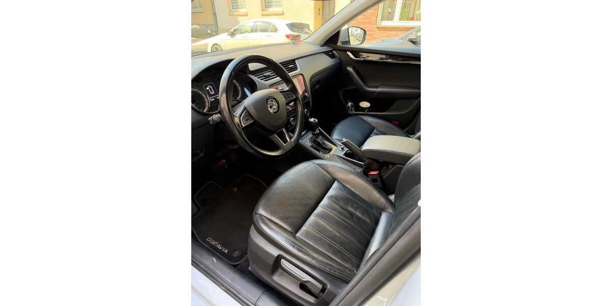 Skoda Octavia 183.000 km 11.300 &euro; Düsseldorf 40589