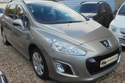 Peugeot 308 113.600 km 5.799 &euro; Duisburg 47249