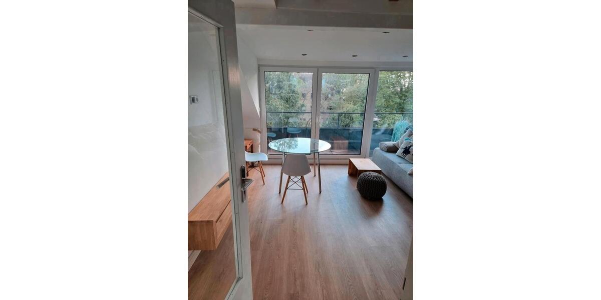 Dachgeschoßwohnung Düsseldorf Stadtbezirk 7 - 2 Zimmer, 39 m&sup2;, 730&euro; | Angebot:25934351