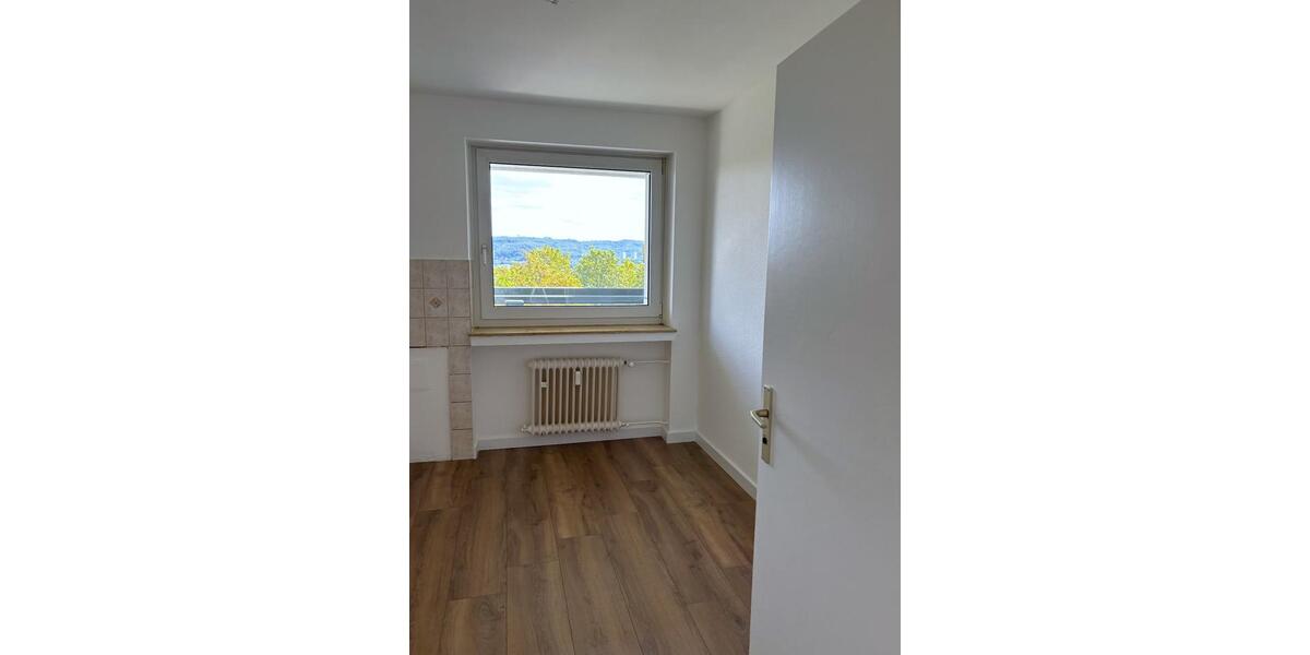 Etagenwohnung Wuppertal Gemarkung Elberfeld - 2 Zimmer, 67 m&sup2;, 150.000&euro; | Angebot:27189732