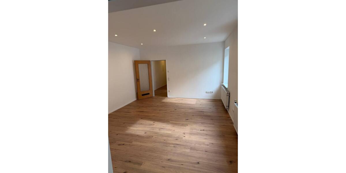 Etagenwohnung Krefeld Cracau - 2 Zimmer, 55 m&sup2;, 470&euro; | Angebot:26399085