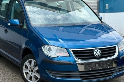 VW Touran 190.000 km 2.498 &euro; Ratingen 40880