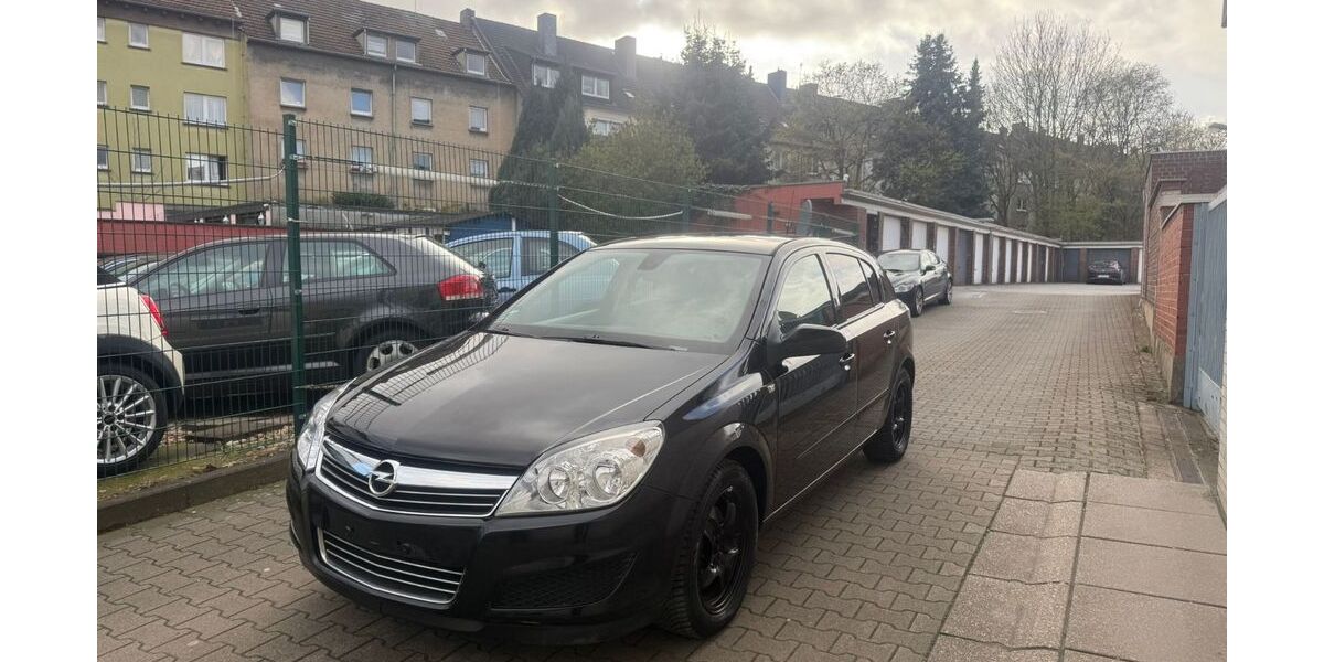 Opel Astra 2.800 km 2.500 &euro; Essen 45143
