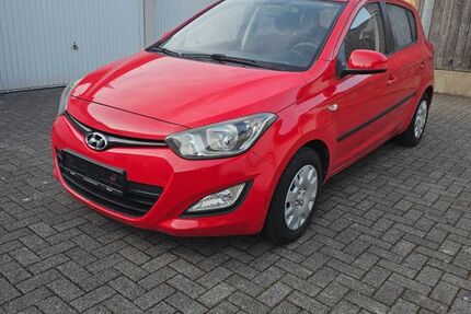 Hyundai i20 79.500 km 4.950 &euro; Hilden 40724