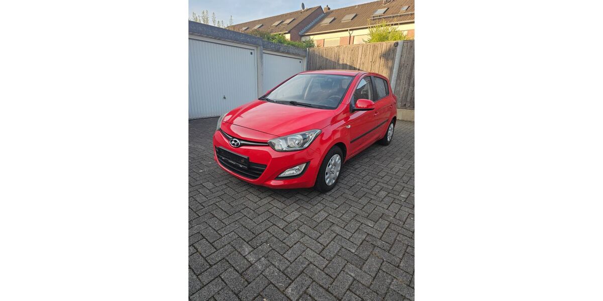 Hyundai i20 79.500 km 4.950 &euro; Hilden 40724