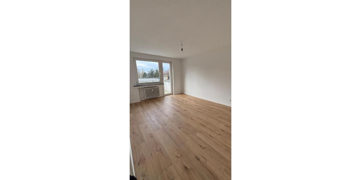 Etagenwohnung Essen Südviertel - 3 Zimmer, 85 m&sup2;, 956&euro; | Angebot:25723919