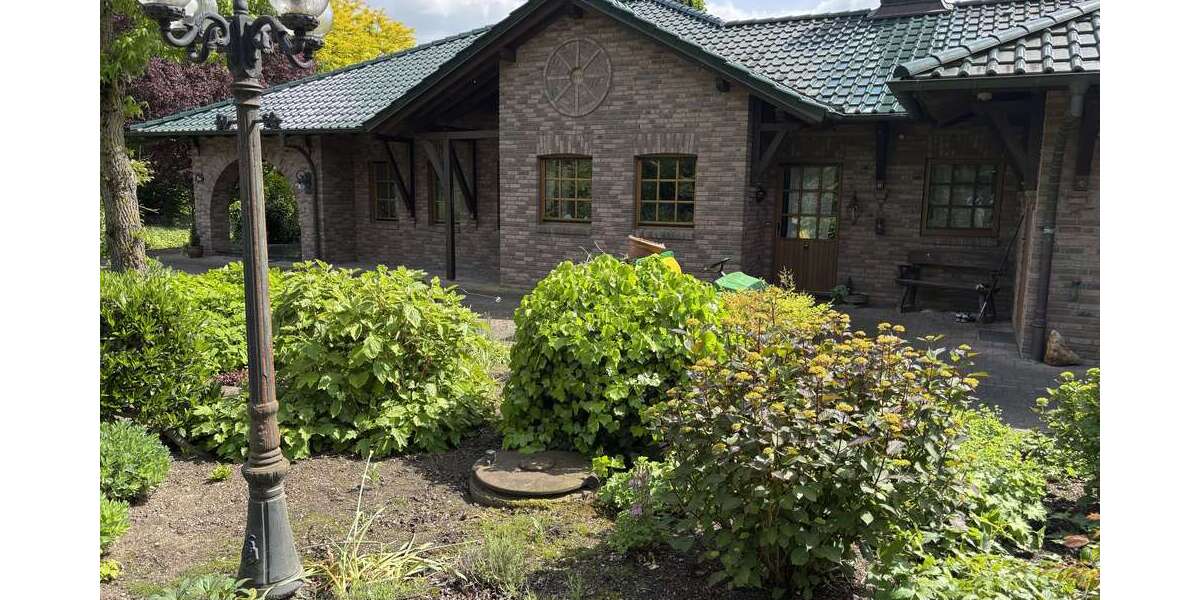 Einfamilienhaus Kaarst - 6 Zimmer, 200 m&sup2;, 2.800&euro; | Angebot:27098798