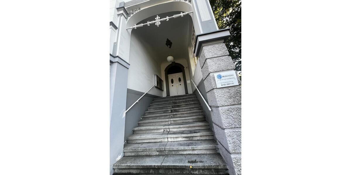 Etagenwohnung Solingen Aufderhöhe - 2 Zimmer, 79 m&sup2;, 890&euro; | Angebot:25903094