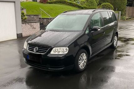 VW Touran 187.000 km 1.750 &euro; Remscheid 42899