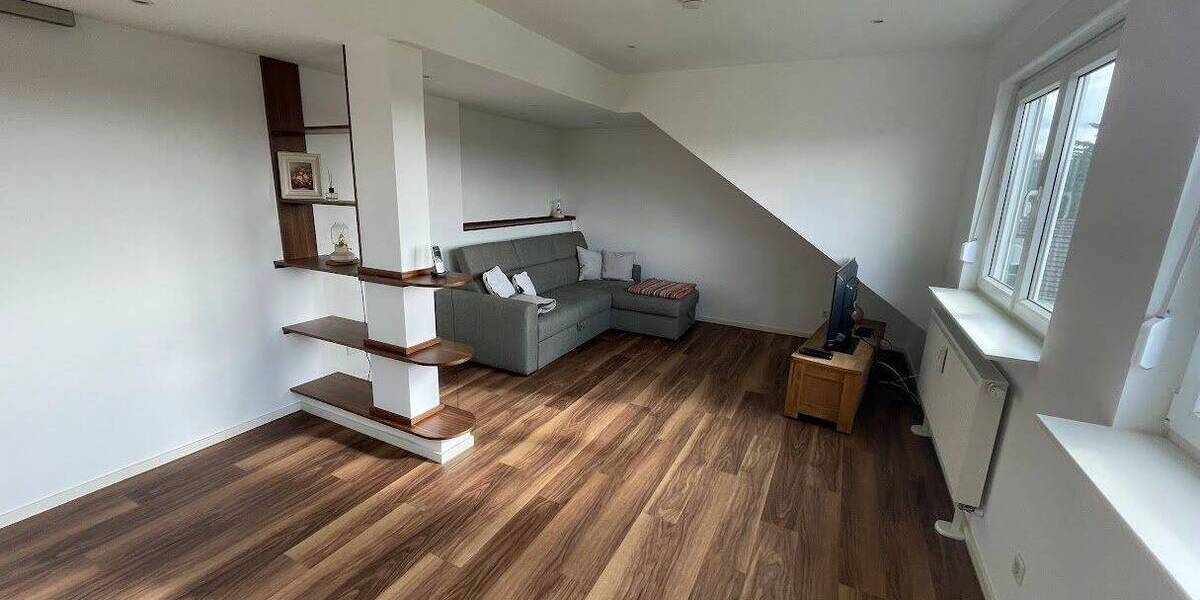 Etagenwohnung Duisburg Röttgersbach - 2 Zimmer, 82 m&sup2;, 758&euro; | Angebot:26572994