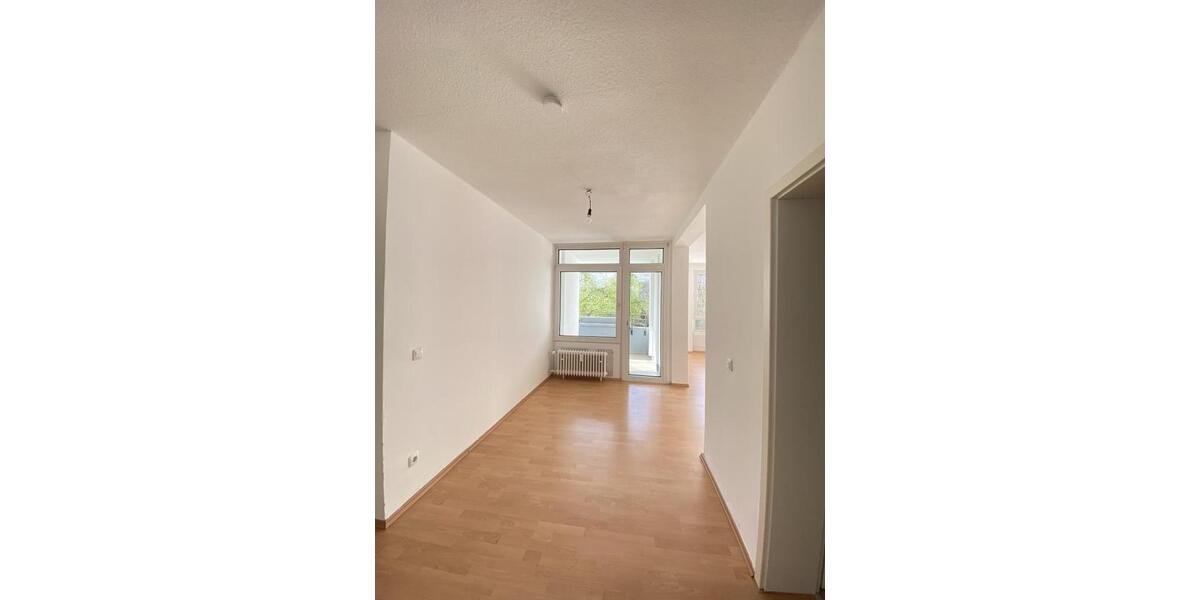 Etagenwohnung Solingen - 3 Zimmer, 74 m&sup2;, 779&euro; | Angebot:24489862