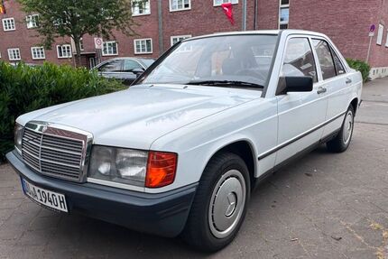 Mercedes-Benz 190 121.885 km 3.999 &euro; Duisburg 47167