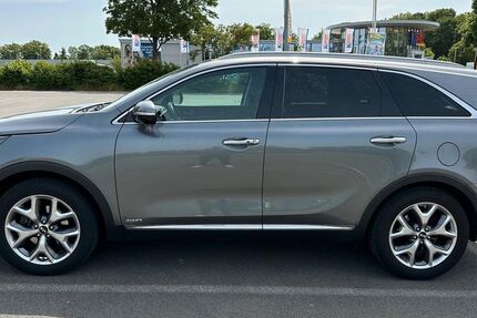 Kia Sorento 205.500 km 15.500 &euro; Krefeld 47798