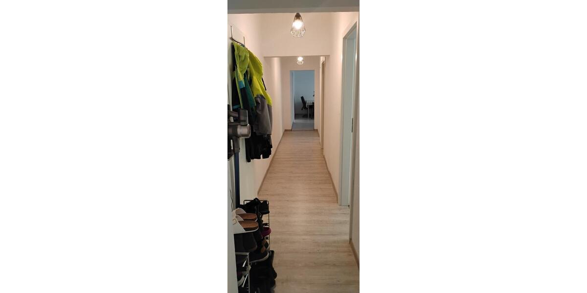 Etagenwohnung Velbert Langenberg - 4 Zimmer, 95 m&sup2;, 700&euro; | Angebot:25893203