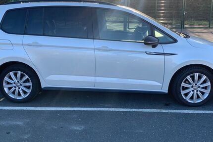 VW Touran 144.800 km 17.900 &euro; Wülfrath 42489