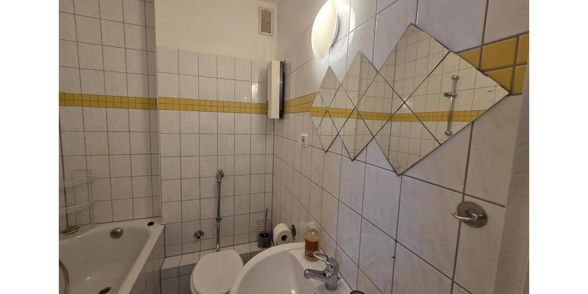 Etagenwohnung Essen Stadtbezirk III - 2 Zimmer, 65 m&sup2;, 1.200&euro; | Angebot:25317703