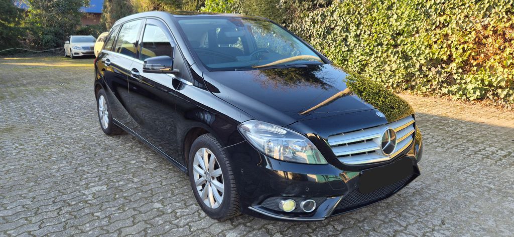 Mercedes-Benz B 180 358.631 km 4.750 &euro; Korschenbroich 41352