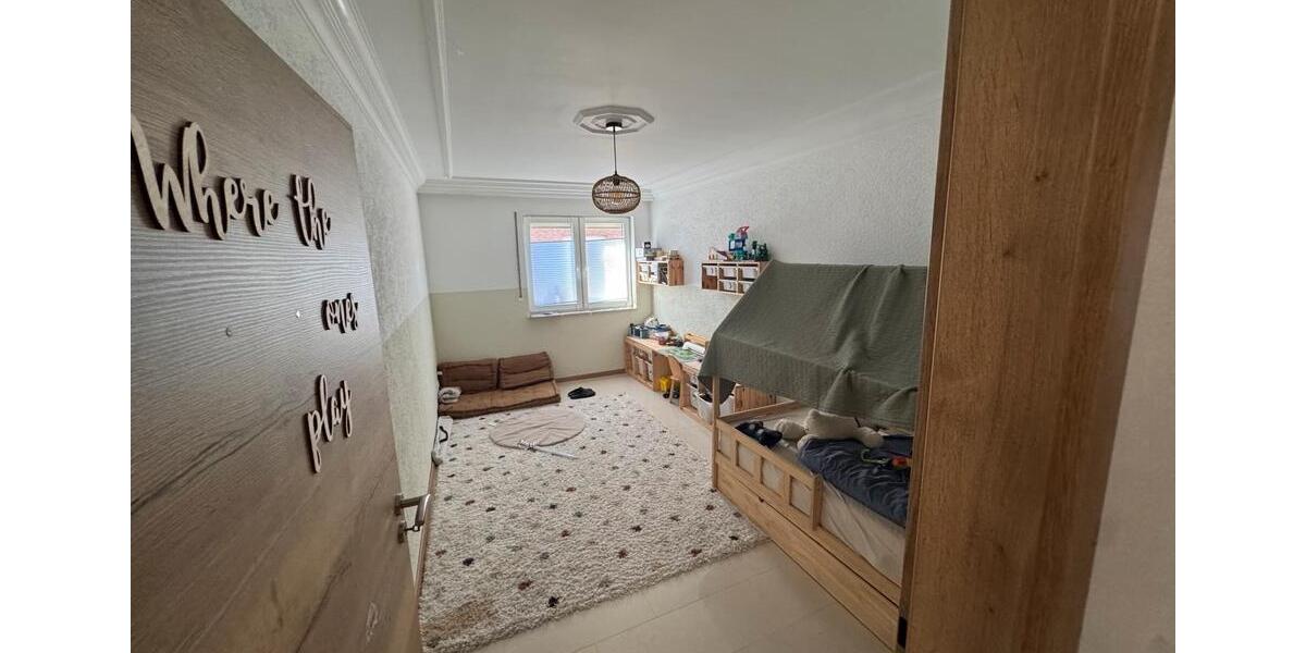 Etagenwohnung Duisburg Beeck - 4.5 Zimmer, 88 m&sup2;, 1.400&euro; | Angebot:27542468
