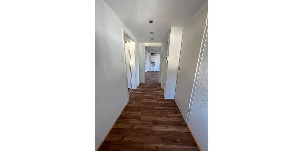 Dachgeschoßwohnung Moers - 2 Zimmer, 46 m&sup2;, 630&euro; | Angebot:26345296