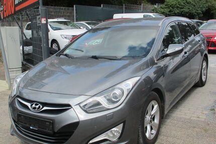 Hyundai i40 210.000 km 4.999 &euro; Oberhausen 46149