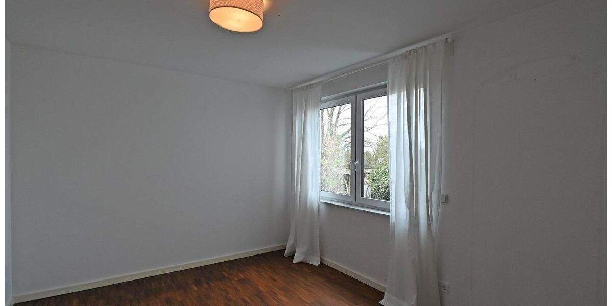 Etagenwohnung Mülheim Menden/Ickten - 4 Zimmer, 134 m&sup2;, 2.100&euro; | Angebot:25834606