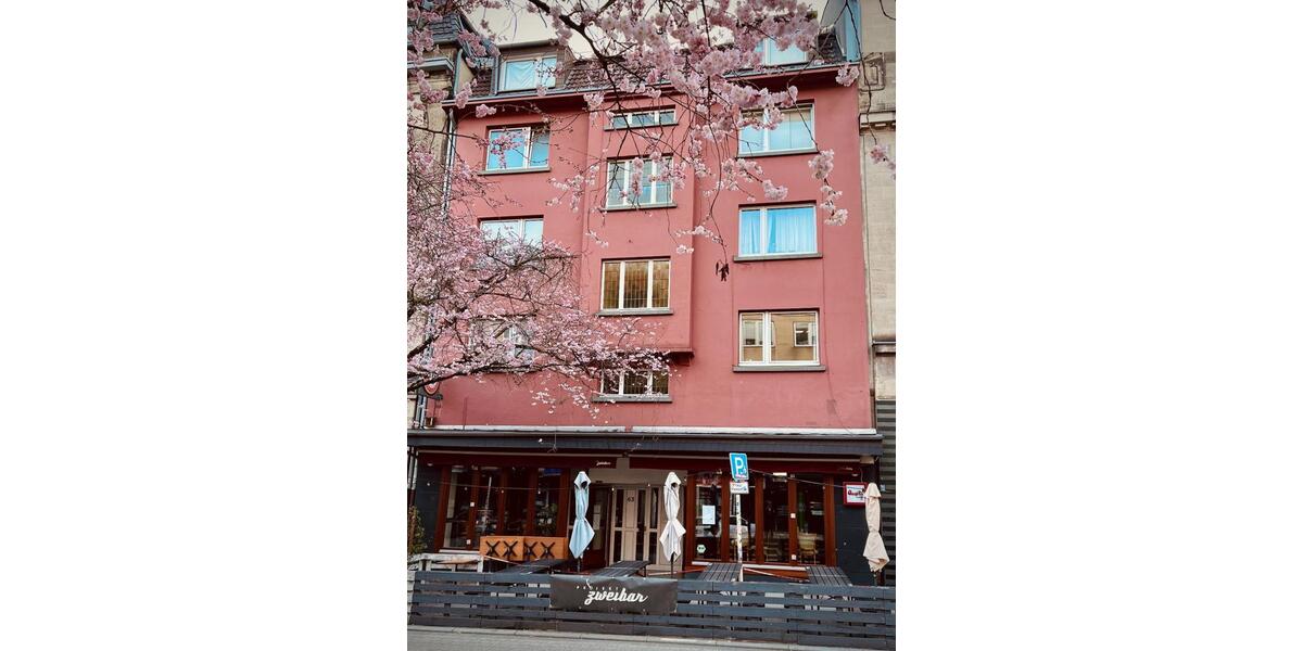 Etagenwohnung Essen Stadtbezirk II - 2 Zimmer, 70 m&sup2;, 2.900&euro; | Angebot:25499367