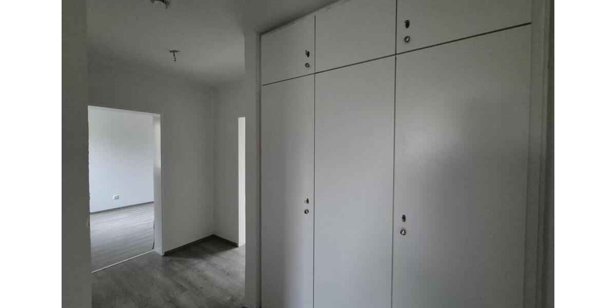 Etagenwohnung Duisburg Hamborn - 3.5 Zimmer, 81 m&sup2;, 589&euro; | Angebot:25648666