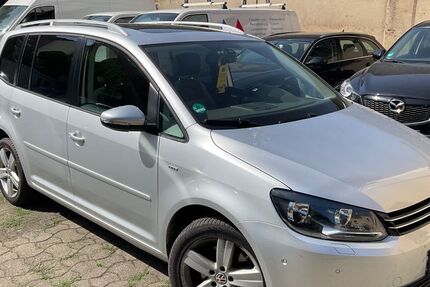 VW Touran 223.202 km 7.290 &euro; Solingen 42719
