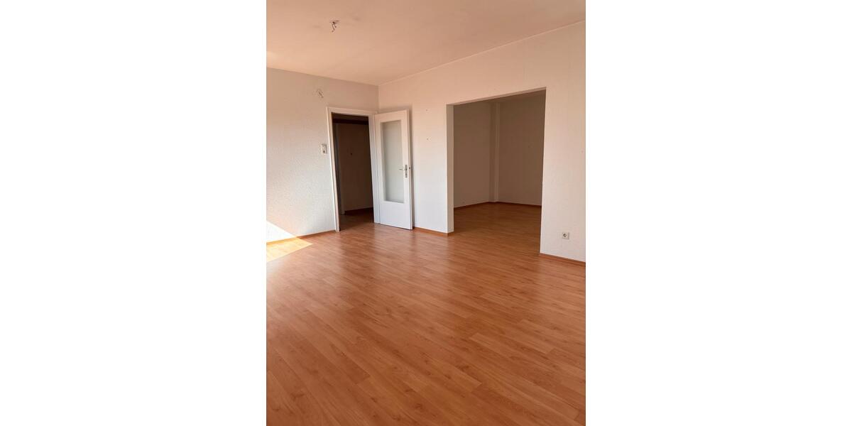 Dachgeschoßwohnung Erkrath - 3 Zimmer, 85 m&sup2;, 890&euro; | Angebot:26329360