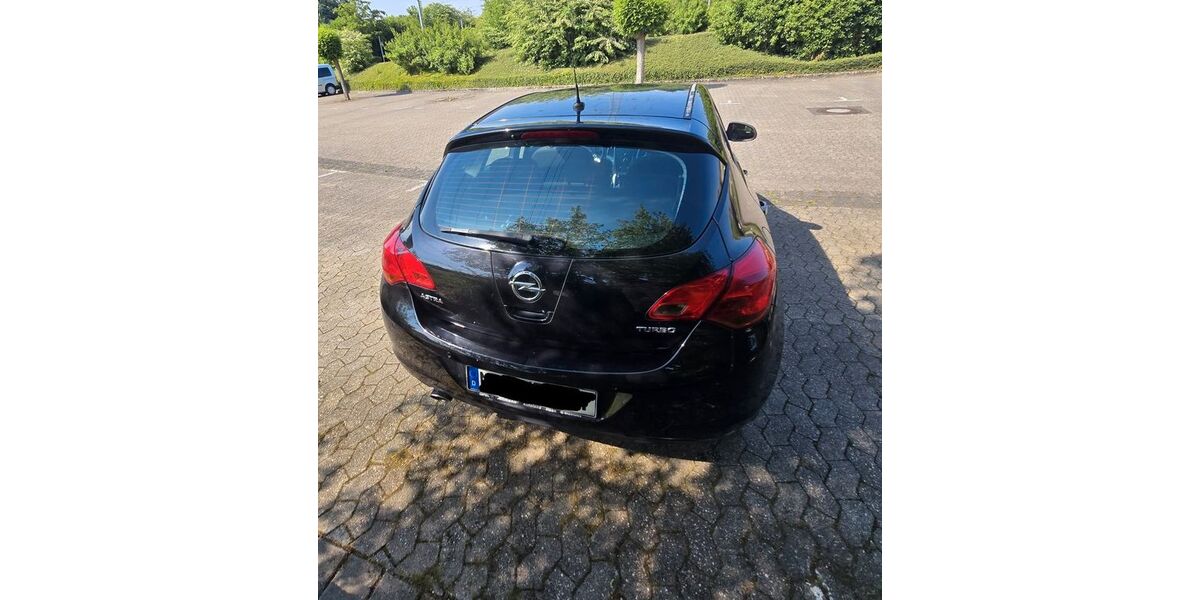Opel Astra 136.260 km 3.300 &euro; Erkrath 40699
