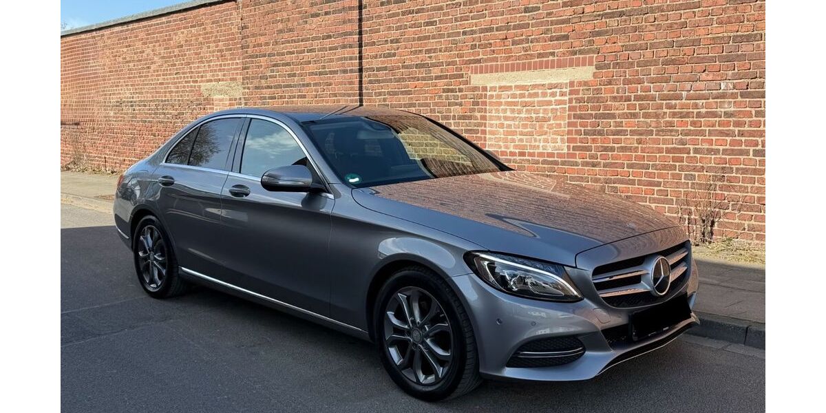 Mercedes-Benz C 220 142.000 km 17.400 &euro; Kaarst 41572