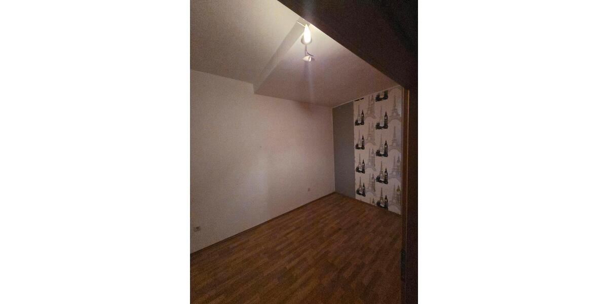 Etagenwohnung Duisburg Duisburg-Mitte - 4 Zimmer, 65 m&sup2;, 1.000&euro; | Angebot:26415666