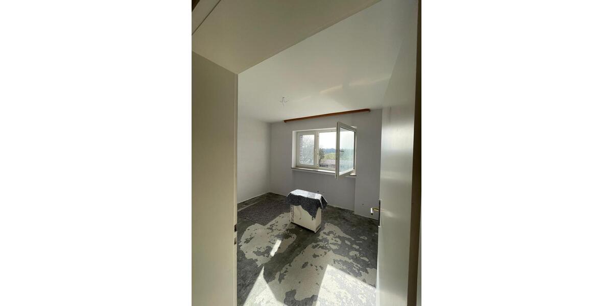 Etagenwohnung Essen Stadtbezirk VII - 3.5 Zimmer, 86 m&sup2;, 890&euro; | Angebot:25590290