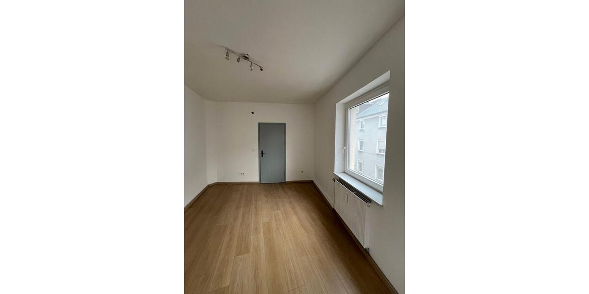 Etagenwohnung Gelsenkirchen Rotthausen - 4 Zimmer, 69 m&sup2;, 590&euro; | Angebot:26415575