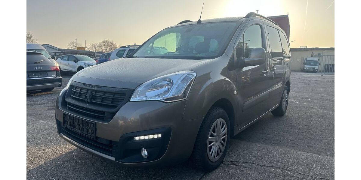 Peugeot Partner 145.000 km 7.990 &euro; Neuss 41469