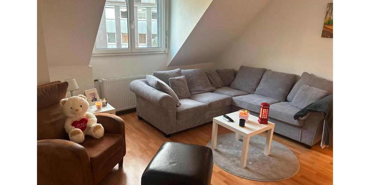 Dachgeschoßwohnung Mülheim an der Ruhr - 2 Zimmer, 73 m&sup2;, 750&euro; | Angebot:27541045