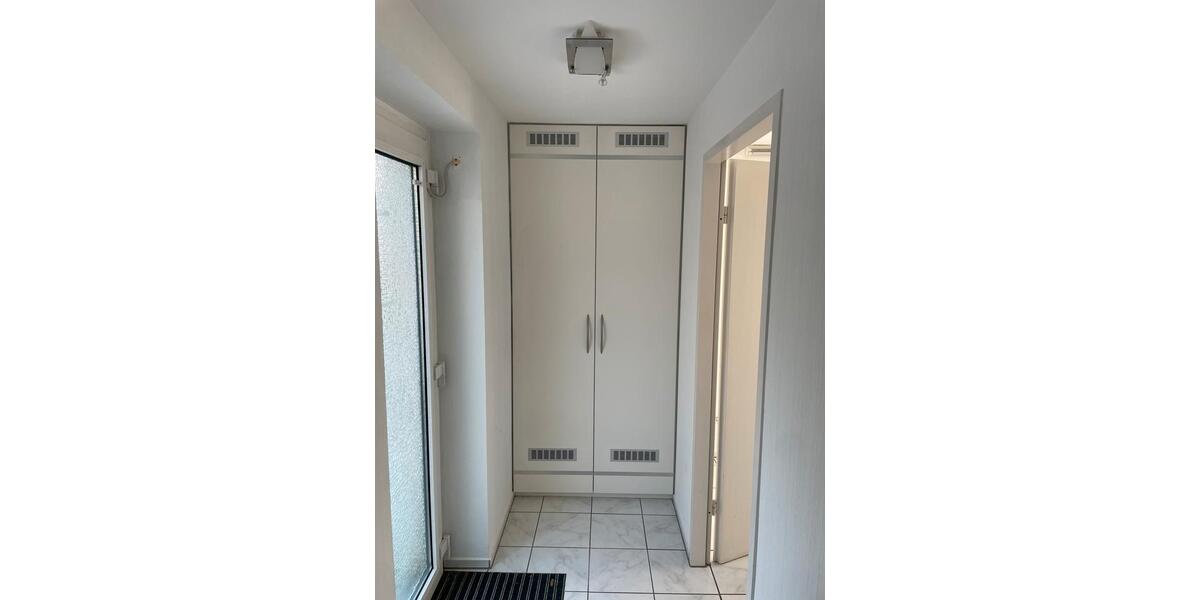 Erdgeschoßwohnung Essen Huttrop - 1 Zimmer, 40 m&sup2;, 620&euro; | Angebot:27537482