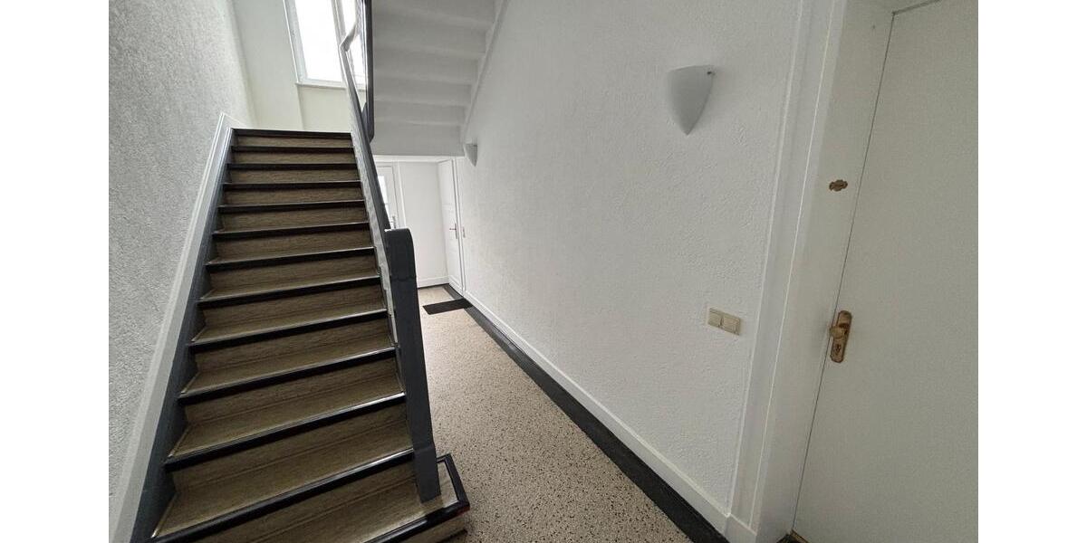 Mehrfamilienhaus, Wohnhaus Düsseldorf Stadtbezirk 9 - 6 Zimmer, 214 m&sup2;, 799.000&euro; | Angebot:26409482