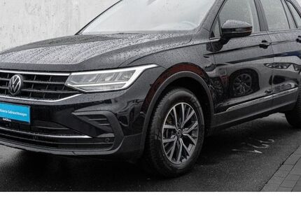 VW Tiguan 58.048 km 28.440 &euro; Düsseldorf 40474