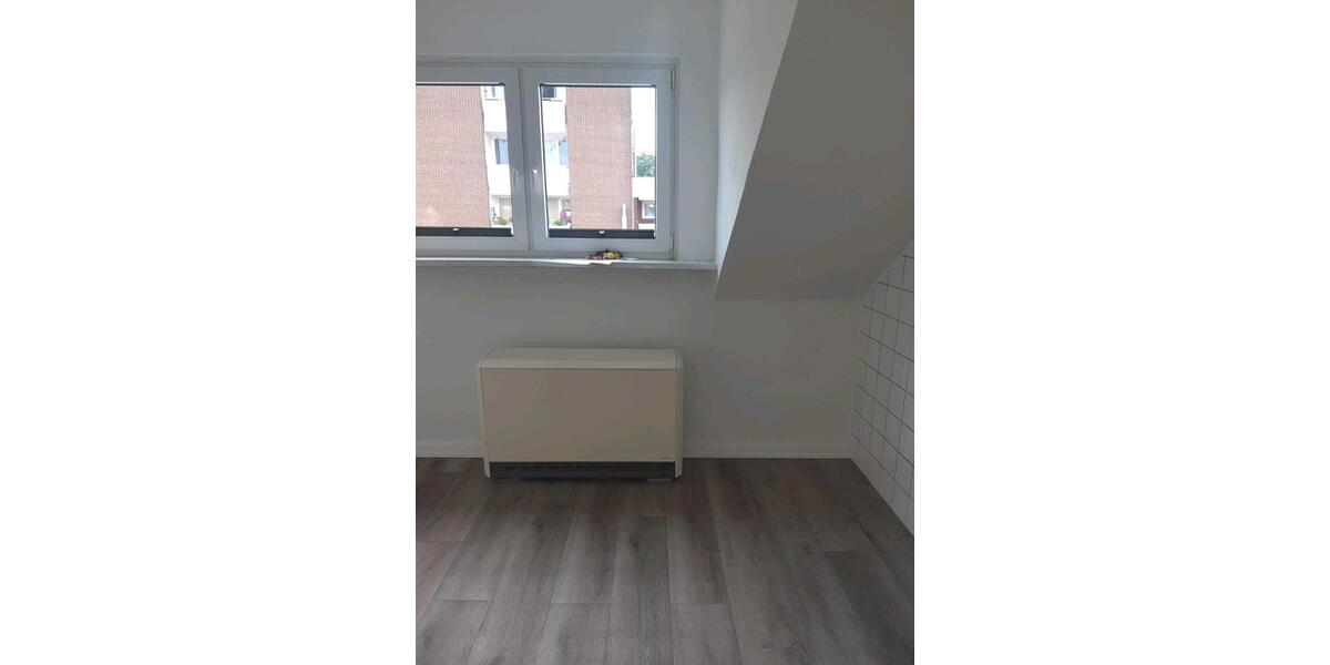 Dachgeschoßwohnung Mülheim an der Ruhr Broich - 2 Zimmer, 52 m&sup2;, 700&euro; | Angebot:27539265