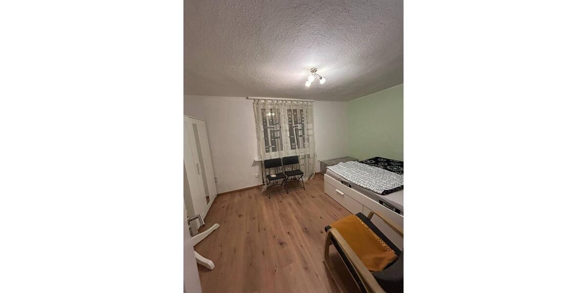 Erdgeschoßwohnung Essen Huttrop - 3 Zimmer, 70 m&sup2;, 950&euro; | Angebot:27542465