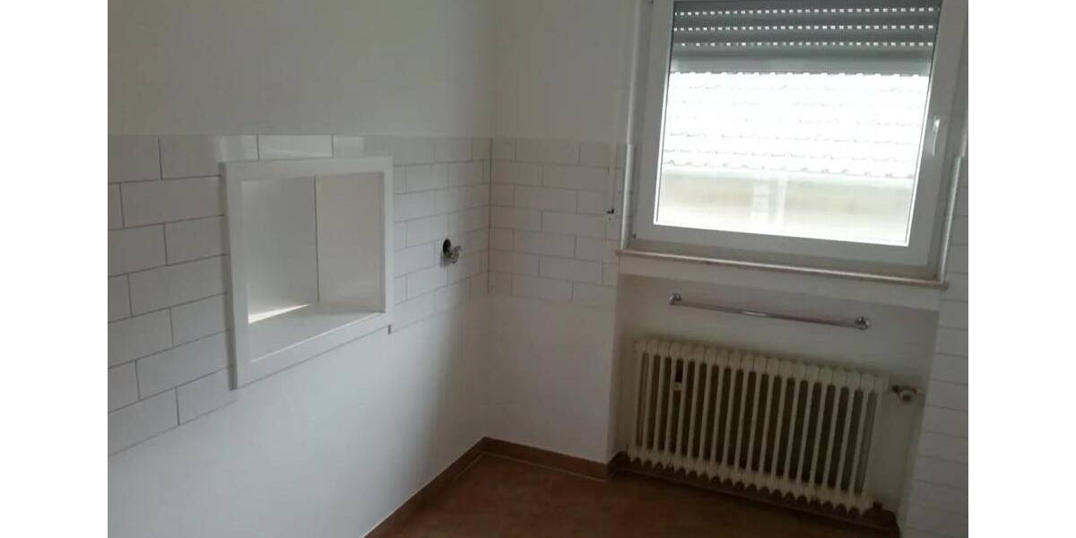 Maisonettenwohnung Solingen - 5 Zimmer, 125 m&sup2;, 1.200&euro; | Angebot:25852007