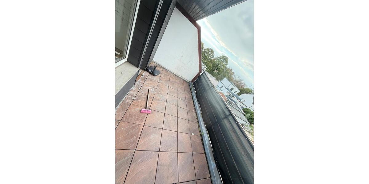 Dachgeschoßwohnung Duisburg Angerhausen - 2.5 Zimmer, 58 m&sup2;, 465&euro; | Angebot:27564629
