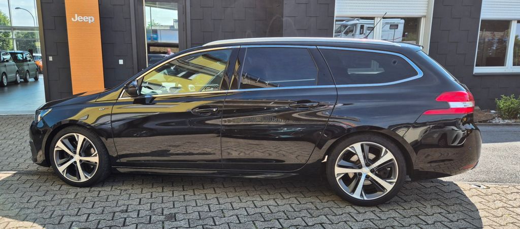 Peugeot 308 104.000 km 12.900 &euro; Oberhausen 46049