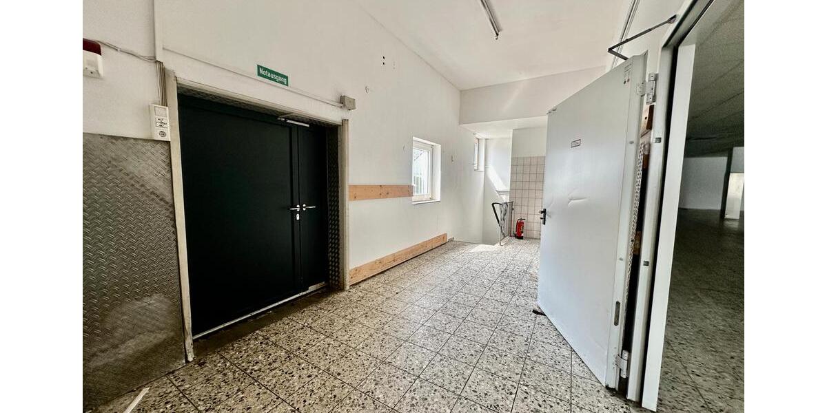 Gewerbeobjekt Essen Stadtbezirk VIII - 4.650&euro; | Angebot:25858219